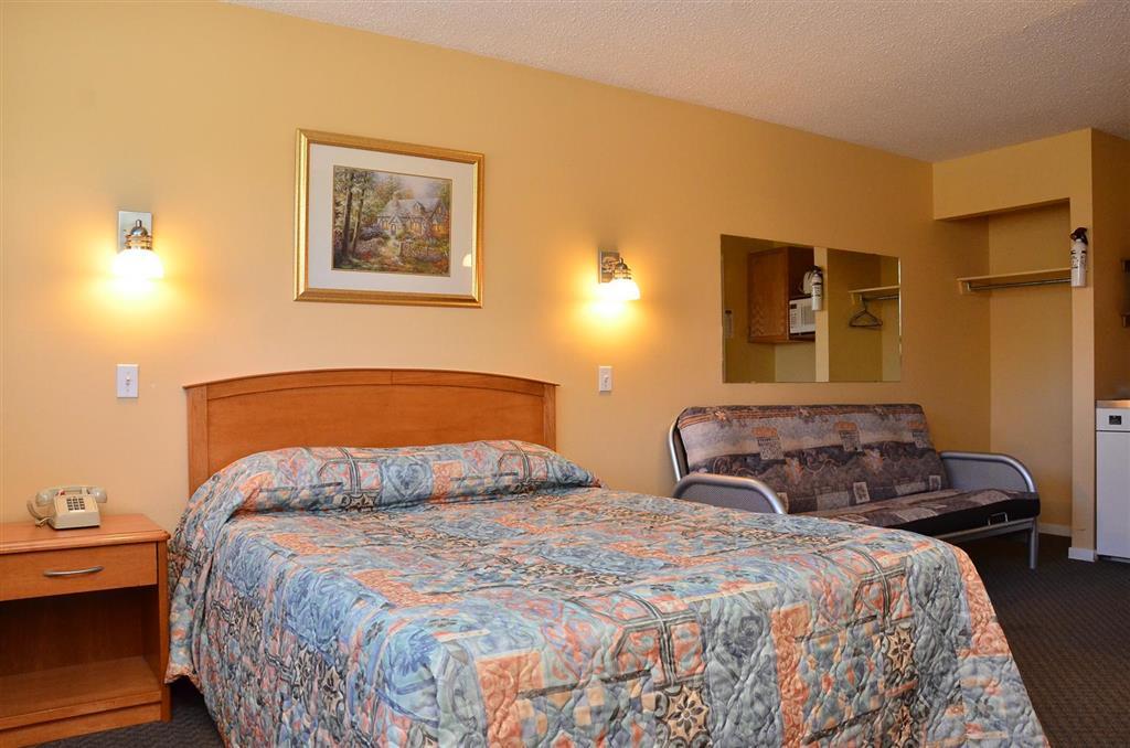Canadas Best Value Inn Kelowna Szoba fotó