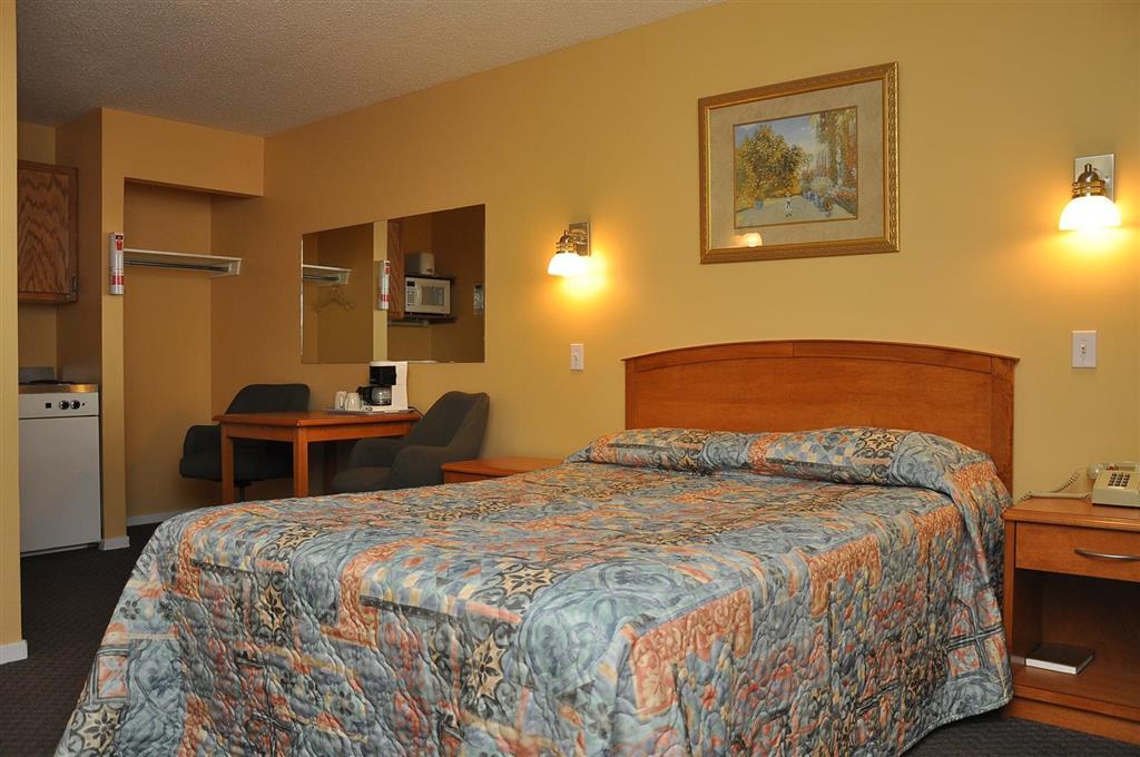 Canadas Best Value Inn Kelowna Szoba fotó