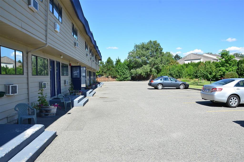 Canadas Best Value Inn Kelowna Kültér fotó
