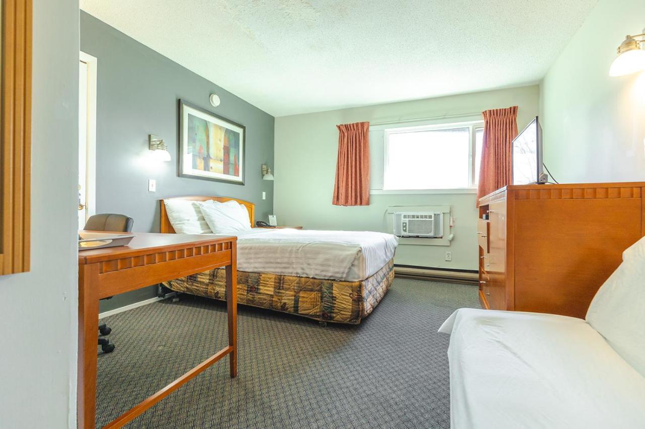 Canadas Best Value Inn Kelowna Kültér fotó