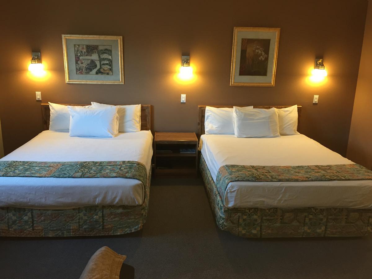 Canadas Best Value Inn Kelowna Kültér fotó