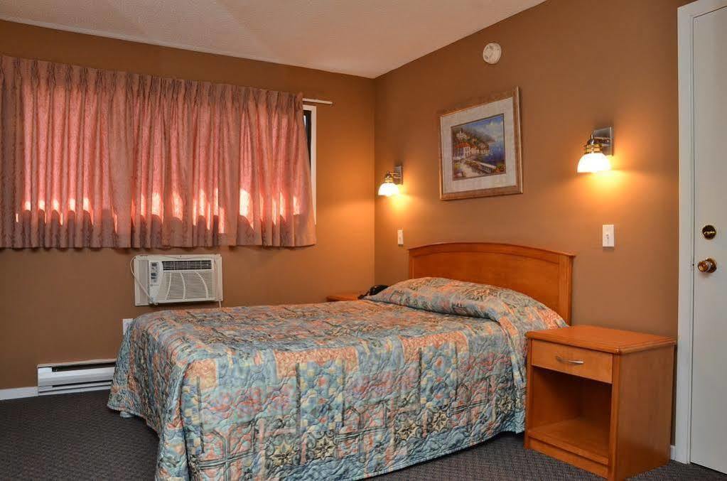 Canadas Best Value Inn Kelowna Kültér fotó
